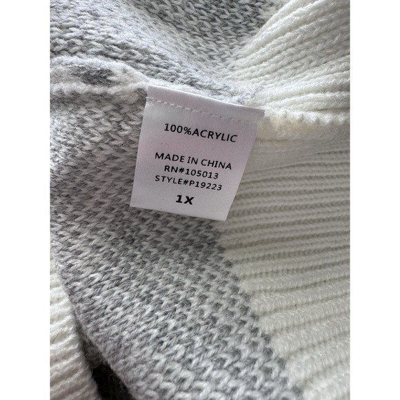 Andree By Unit PLUS Size 1x Star Print Sweater in  Pullover Style Extra Soft NEW - Picture 3 of 5
